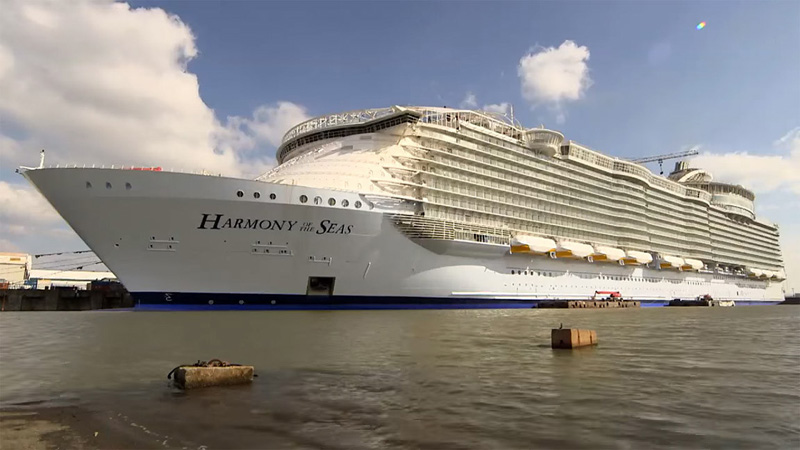 wanderlust tips du thuyen lon nhat the gioi cap cang southampton anh