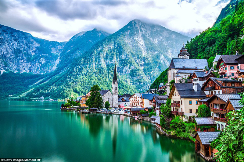 Những điểm đến ngỡ chỉ có trong truyện cổ tích 5 wanderlust tips nhung ngoi lang co tich co thuc 1