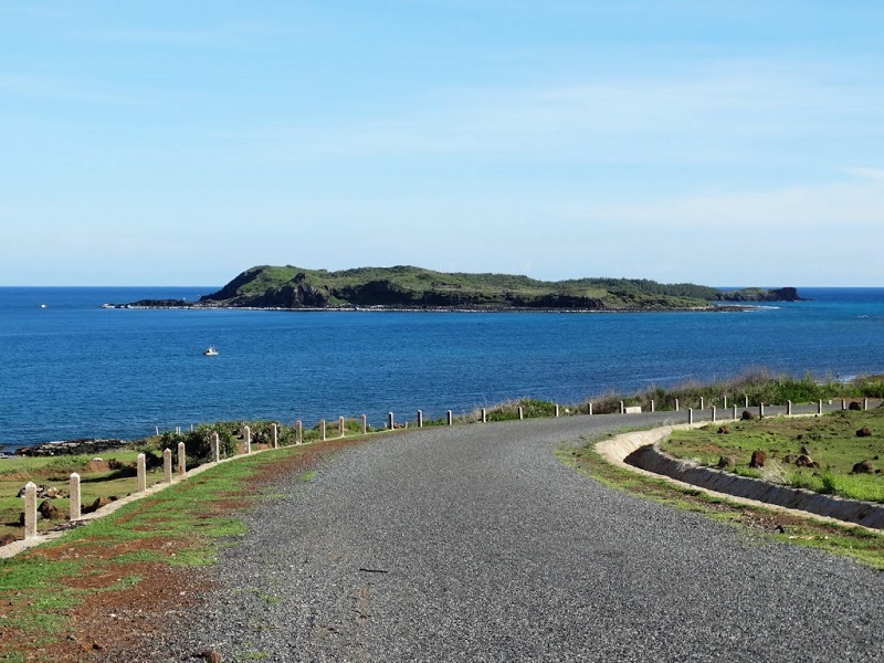 Hòn Tranh nên thơ và xinh đẹp