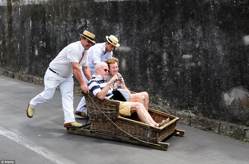 4 phương tiện du lịch kỳ lạ trên thế giới