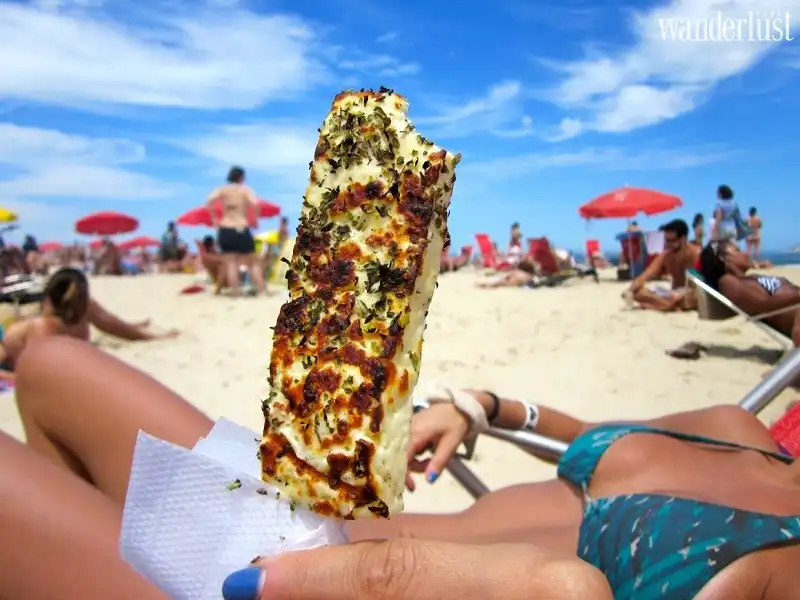 Wanderlust Tips kham pha am thuc hap dan tai cac bãi bien o Rio De Janeiro 03