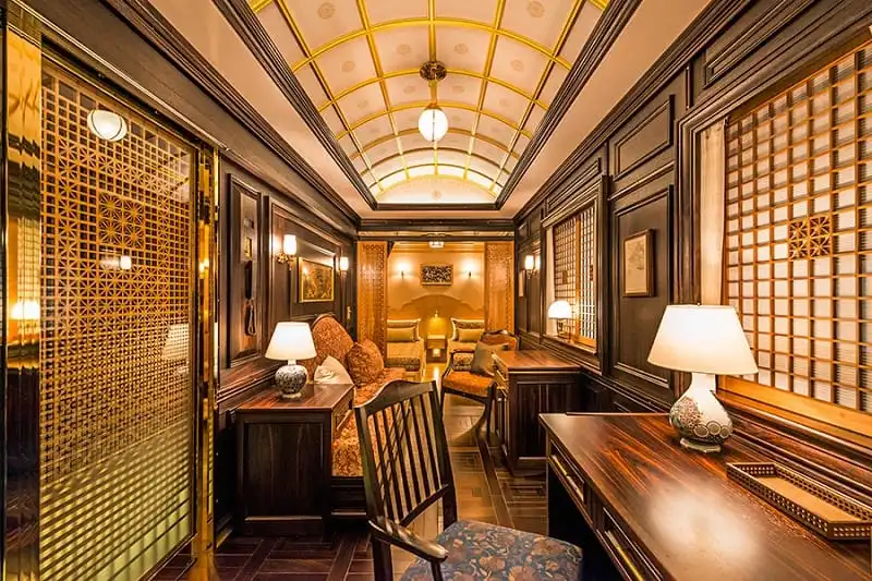 Wanderlust_tips_noi_that_sang_trong_tren_tau_1