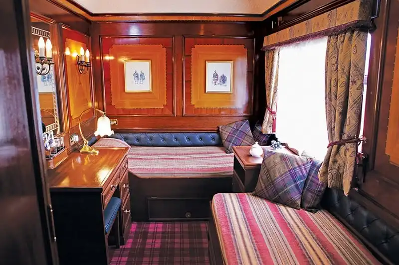 Wanderlust_tips_noi_that_sang_trong_tren_tau_6