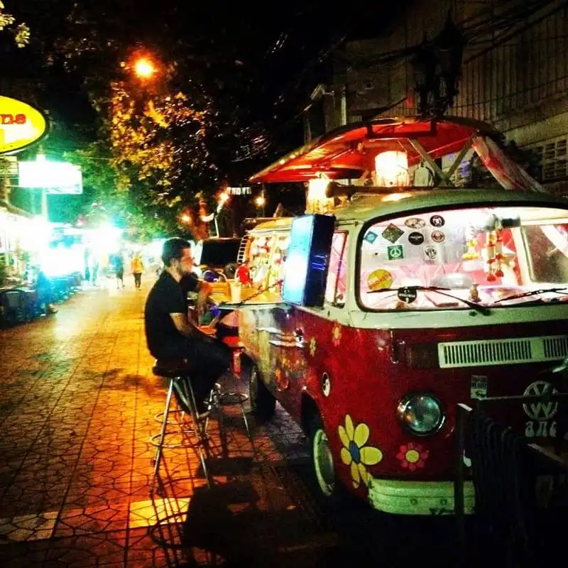 8 địa chỉ ăn uống không thể bỏ qua khi du lịch Bangkok 16 wanderlust-tips-8-dia-chi-an-uong-khong-the-bo-qua-khi-toi-du-lich-bangkok-12