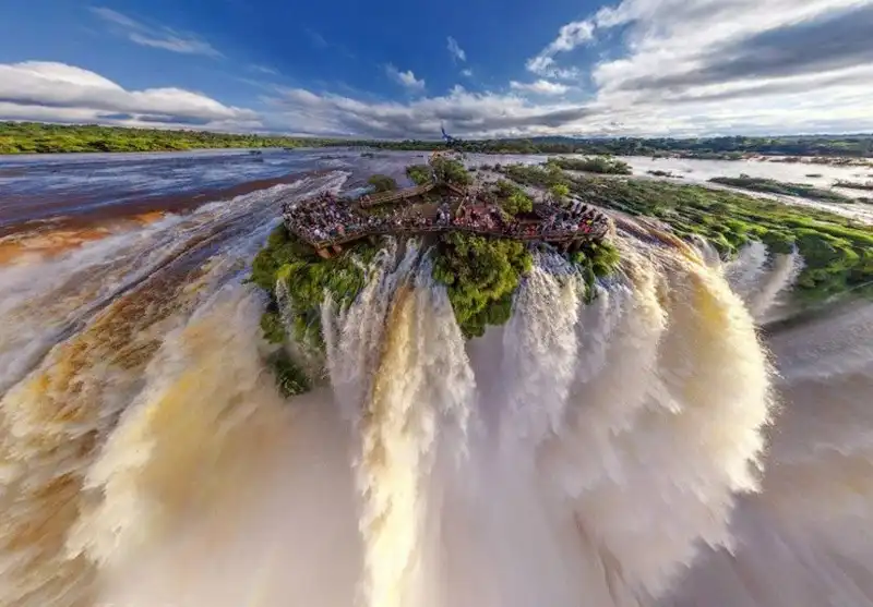 wanderlust-tips-9-trai-nghiem-tuyet-nhat-ma-du-khach-khong-the-bo-lo-khi-du-lich-brazil-1