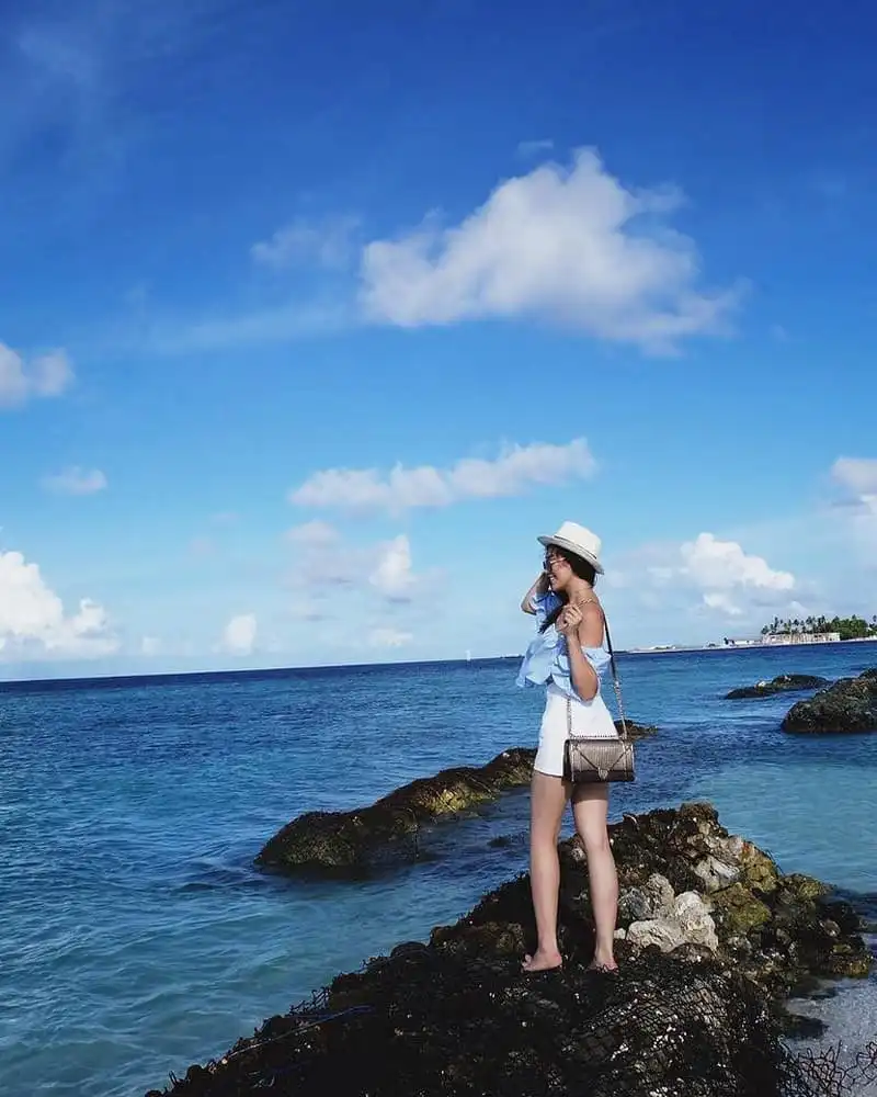 wanderlust-tips-a-hau-tu-anh-dep-lung-linh-giua-bien-xanh-nang-vang-maldives-12