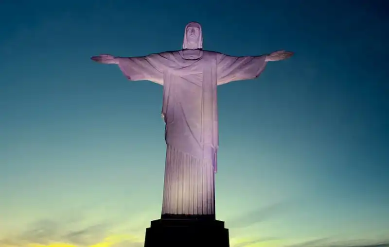 wanderlust-tips-bieu-tuong-vi-dai-va-hoan-hao-cua-thanh-pho-rio-de-janeiro-brazil-2