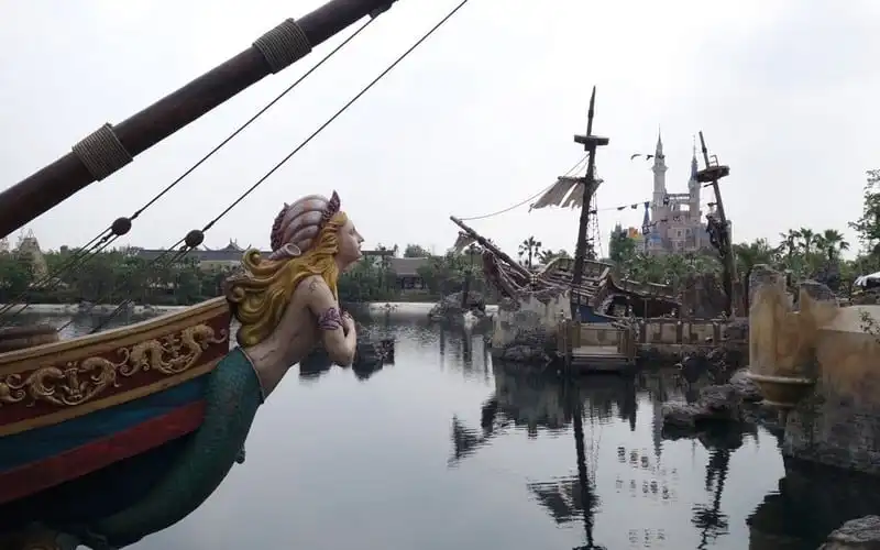 wanderlust-tips-can-canh-quy-mo-len-toi-5,5-ty-cua-cong-vien-disneyland-thuong-hai-12