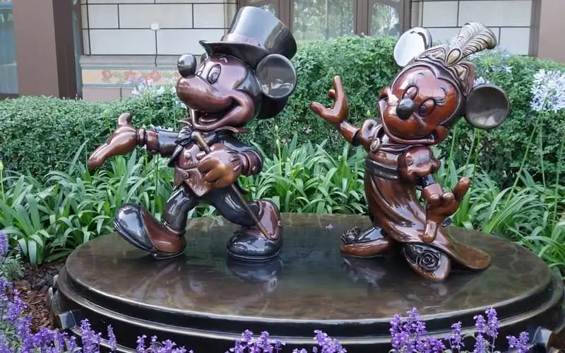 wanderlust-tips-can-canh-quy-mo-len-toi-5,5-ty-cua-cong-vien-disneyland-thuong-hai-4