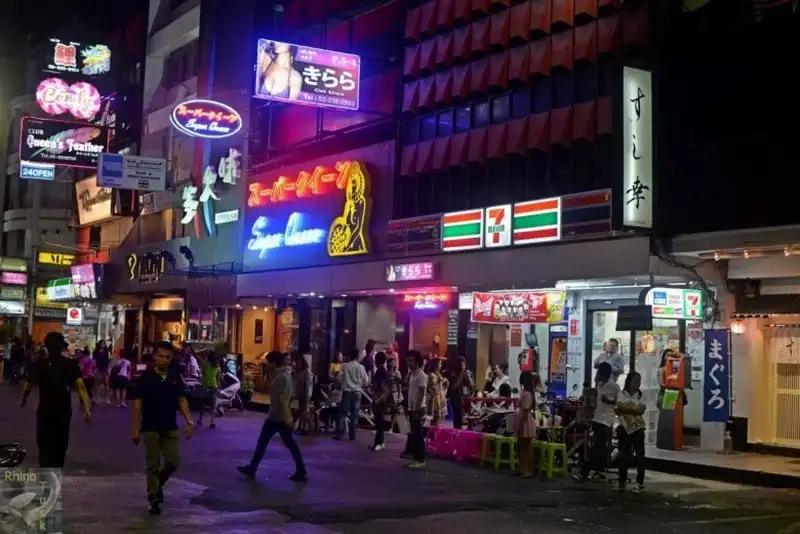 wanderlust-tips-can-than-voi-nhung-diem-den-bay-du-khach-10