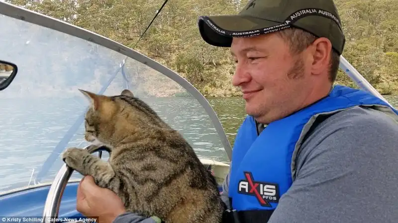 wanderlust-tips-chu-meo-cung-duoc-di-du-lich-khap-noi-cung-chu-3