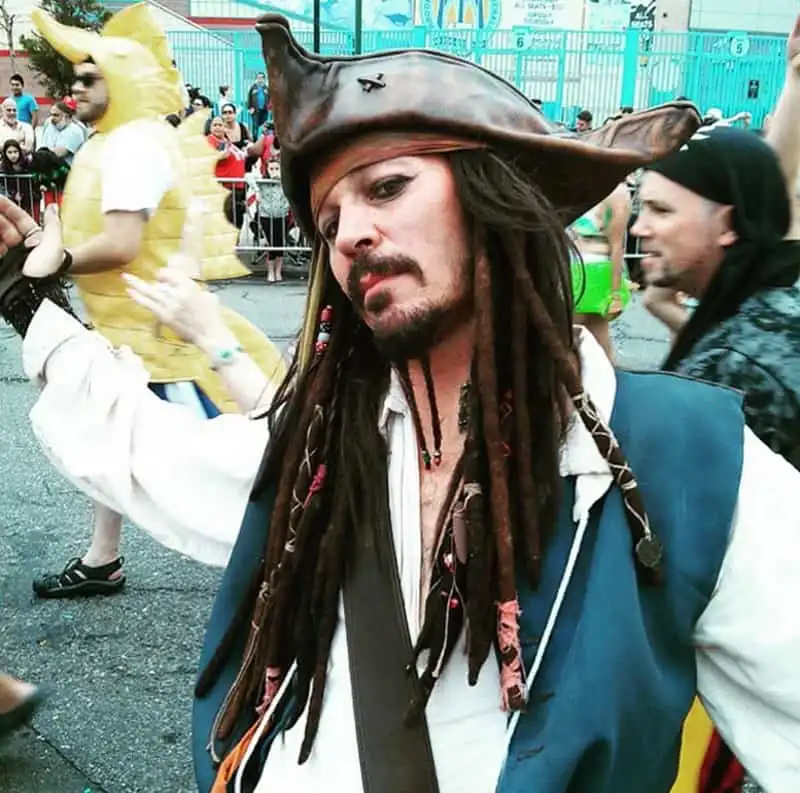 wanderlust-tips-cuoc-dieu-hanh-cua-cac-nang-tien-ca-va-cuop-bien-o-my-4