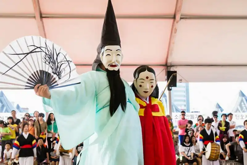 wanderlust-tips-doc-dao-le-hoi-dano-hon-1000-nam-lich-su-o-han-quoc-6