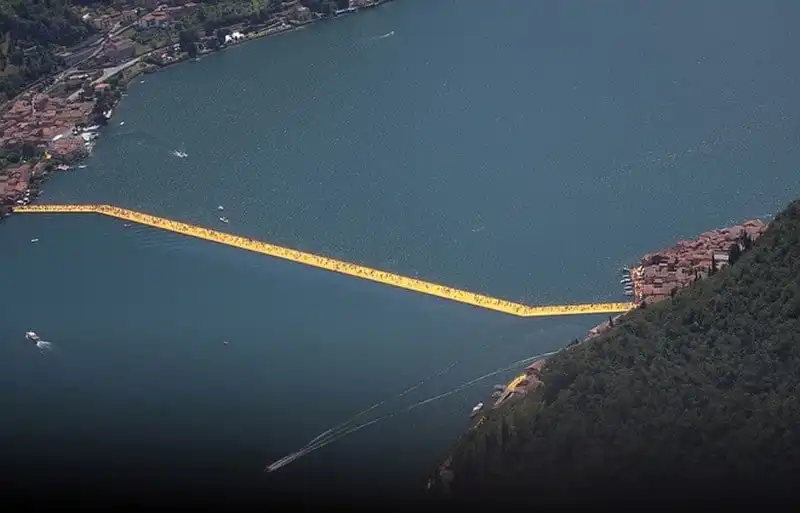 wanderlust-tips-du-khach-phan-khich-truoc-trai-nghiem-di-bo-tren-mat-nuoc-o-y-4