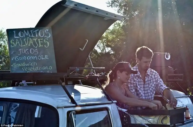 wanderlust-tips-du-lich-vong-quanh-the-gioi-bang-xe-ban-banh-sandwich-5