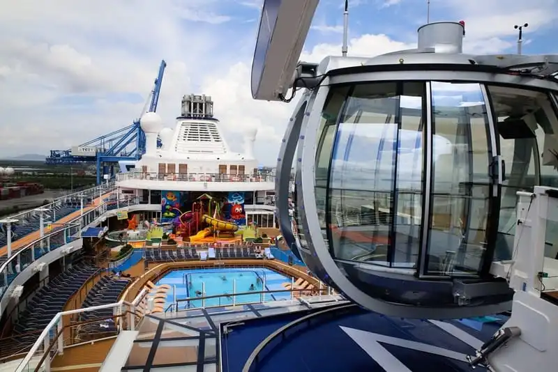 wanderlust-tips-du-thuyen-lon-nhat-chau-a-toi-vung-tau-4