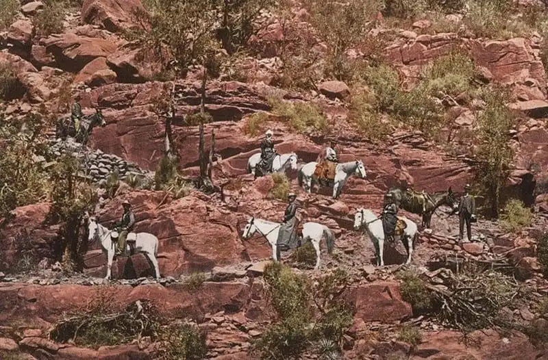 wanderlust-tips-hinh-anh-mau-hiem-hoi-ve-nuoc-my-nhung-nam-buoc-vao-the-ky-20-14