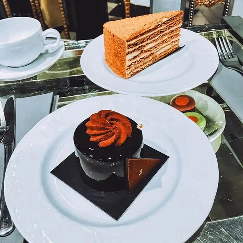 wanderlust-tips-hoa-hau-ky-duyen-va-nhung-hinh-anh-dep-lung-linh-tai-phap-18