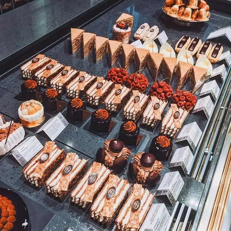 wanderlust-tips-hoa-hau-ky-duyen-va-nhung-hinh-anh-dep-lung-linh-tai-phap-22