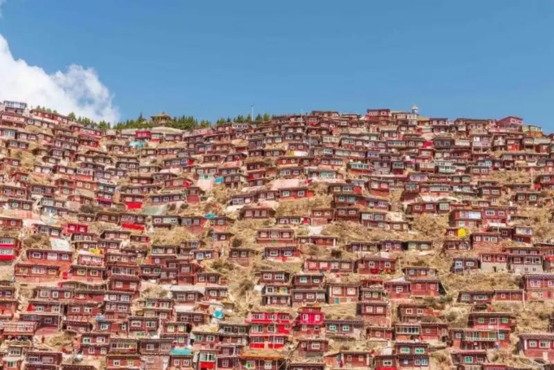 Khám phá ký túc xá đông đúc nhất thế giới 9 wanderlust-tips-kham-pha-ky-tuc-xa-dong-duc-nhat-the-gioi-5