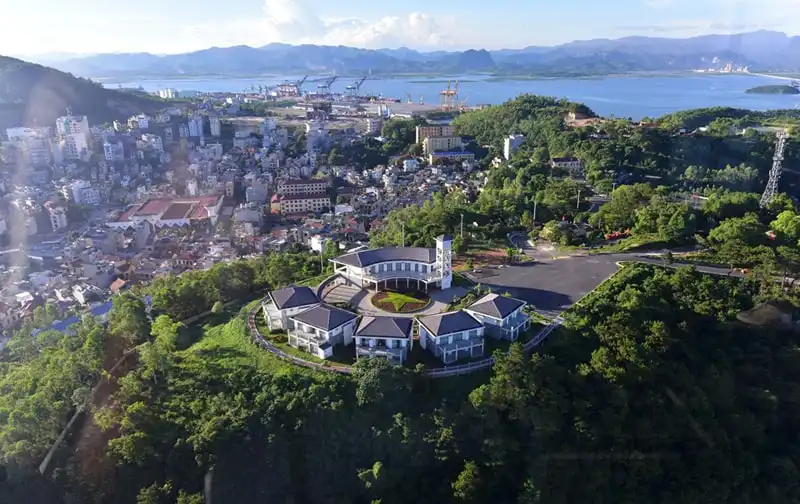 wanderlust-tips-khanh-thanh-cap-treo-2-tang-ngam-toan-canh-ha-long-11