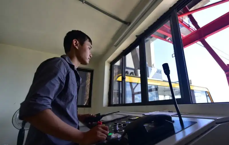 wanderlust-tips-khanh-thanh-cap-treo-2-tang-ngam-toan-canh-ha-long-5