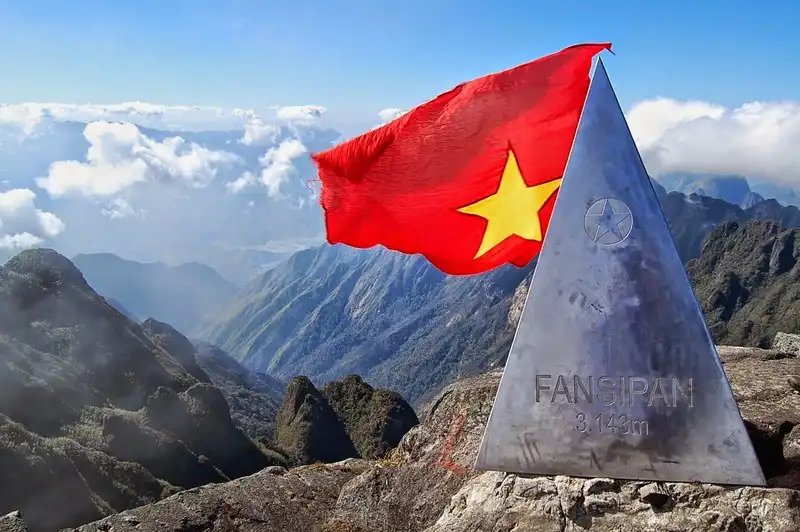 wanderlust-tips-kinh-nghiem-phuot-fansipan-an-toan-1