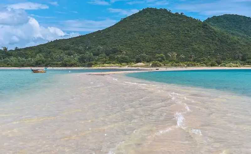 Kỳ thú những con đường giữa biển trên khắp thế giới 9 wanderlust-tips-ky-thu-nhung-con-duong-di-bo-giua-bien-tren-khap-the-gioi-5