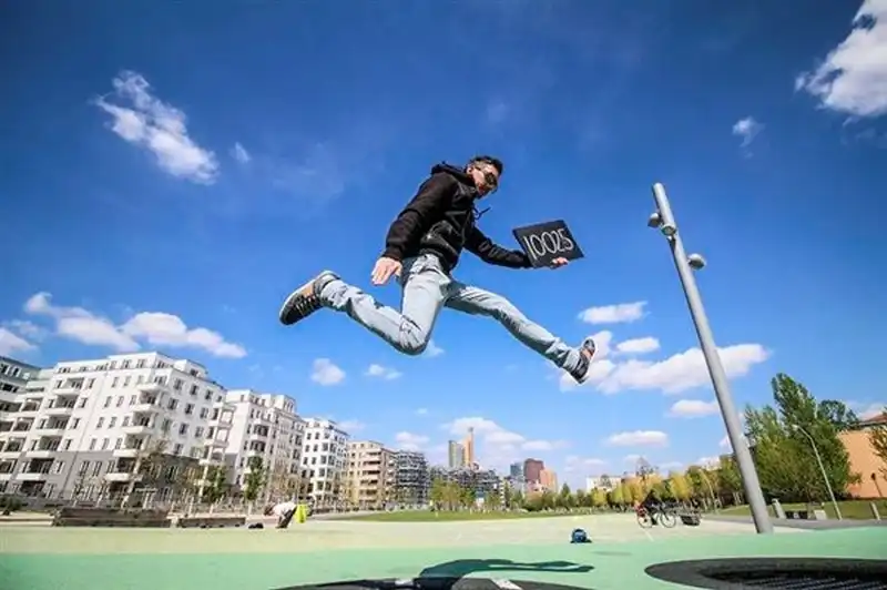 wanderlust-tips-lang-man-nhung-cap-doi-dua-nhau-di-khap-the-gian-19