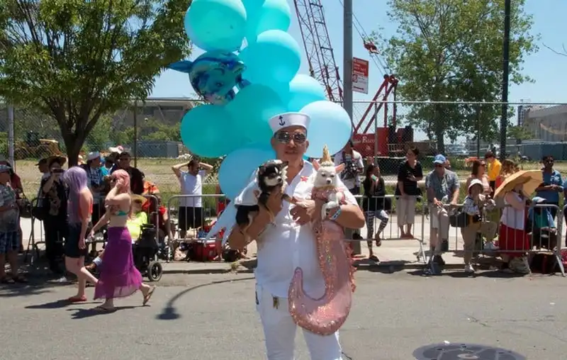 wanderlust-tips-nhung-man-hoa-trang-doc-dao-tai-le-hoi-tien-ca-o-dao-coney-3