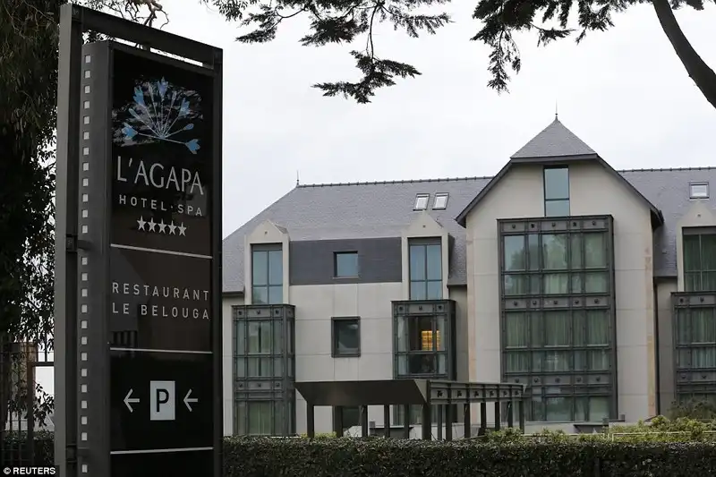 wanderlust-tips-noi-nghi-sang-trong-cua-24-doi-bong-tham-du-euro-2