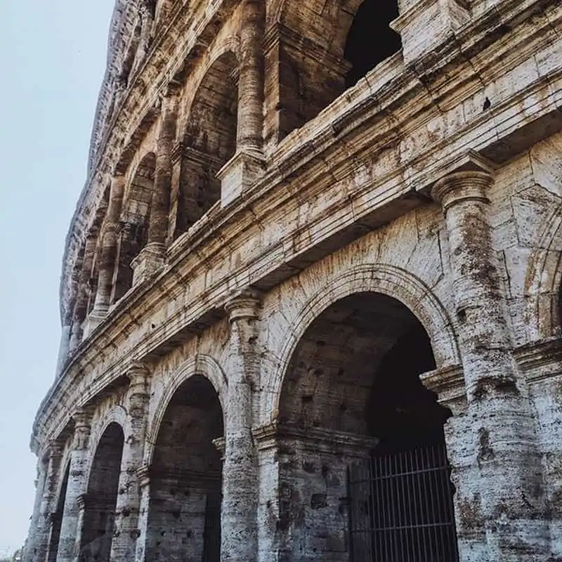 wanderlust-tips-sau-phap-diem-den-tiep-theo-cua-hoa-hau-ky-duyen-la-nuoc-y-lang-man-6