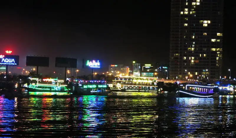 Tàu du lịch cải hoán từ tàu cá sẽ không được cấp phép ở Đà Nẵng 5 wanderlust-tips-tau-du-lich-cai-hoan-tu-tau-ca-se-khong-duoc-cap-phep-o-da-nang