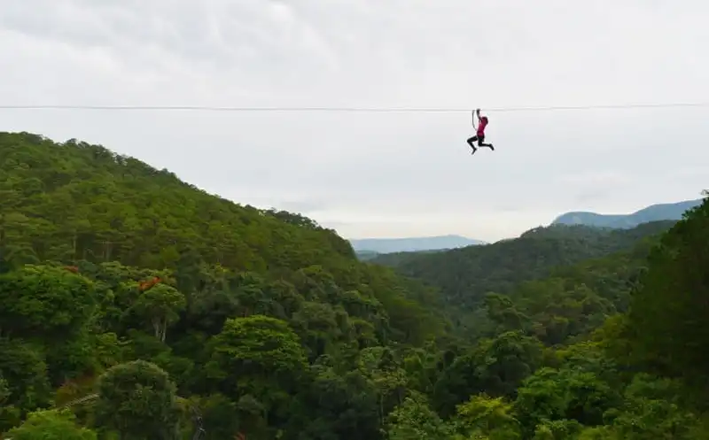 Thử làm Tarzan ở thác Datanla, Đà Lạt 5 wanderlust tips thu lam tarzan o thac datanla da lat 1