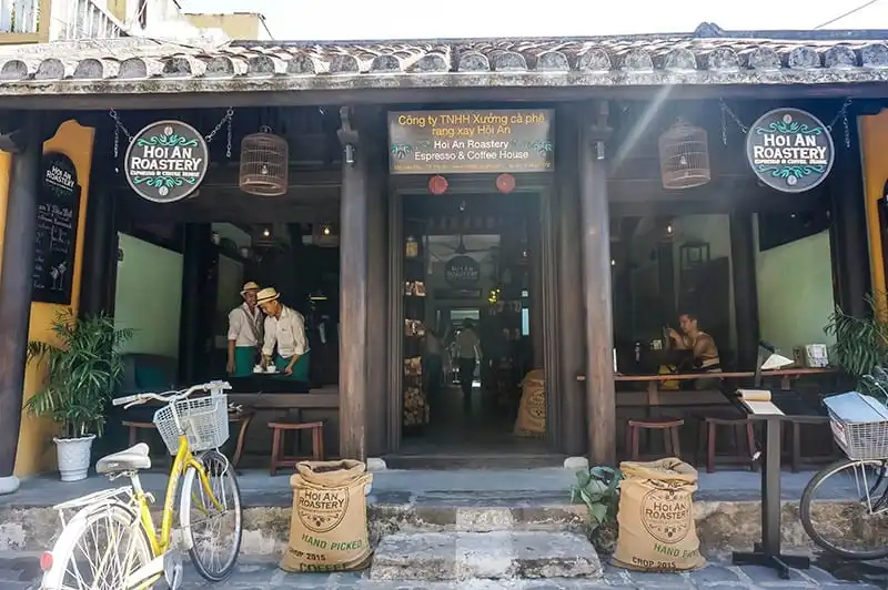 wanderlust-tips-top-10-quan-cafe-cuc-chat-o-hoi-an-8