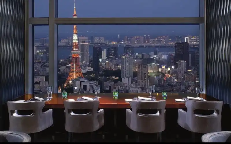 wanderlust_tips_10_khach_san_sang_trong_nhat_the_gioi_9