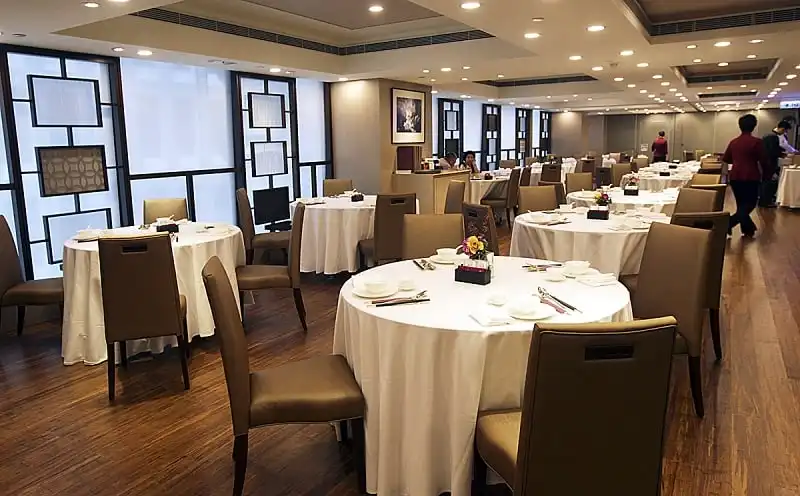 Restaurant Review for 48 hours. Interior shots of Seventh Son Restaurant, Kwan Chart Tower, Wan Chai. 16OCT13 [31OCT2013 48HOURs FOOD FEATURES]