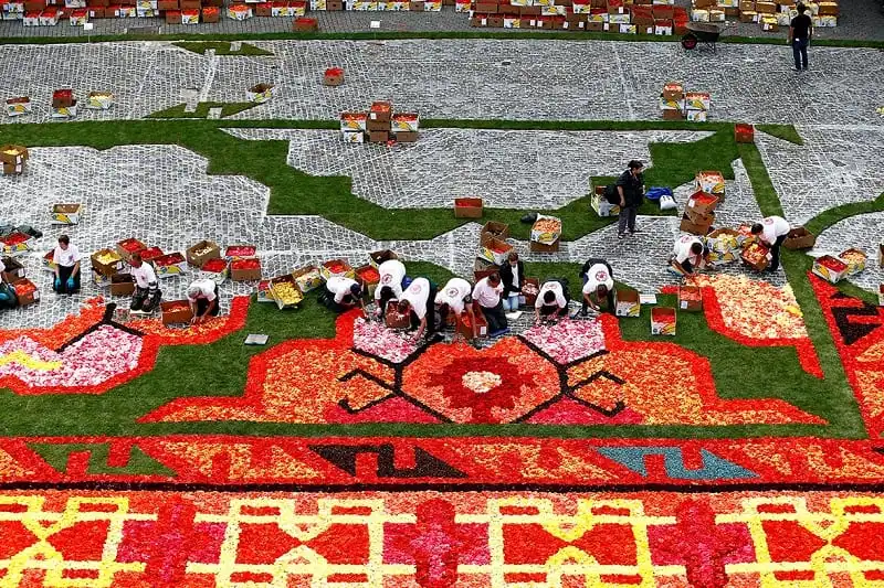 wanderlust_tips_5_le_hoi_hoa_mua_he_4