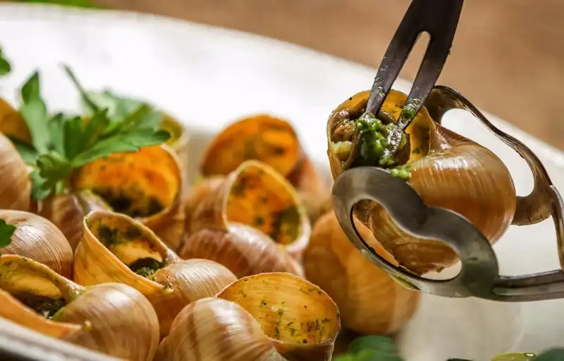 7 lý do khiến du khách muốn xách vali bay đến Pháp trong mùa hè này 8 wanderlust_tips_6_ly_do_den_phap_3