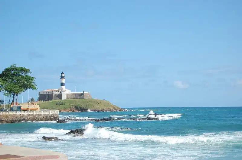 wanderlust_tips_8_bai_bien_brazil_5