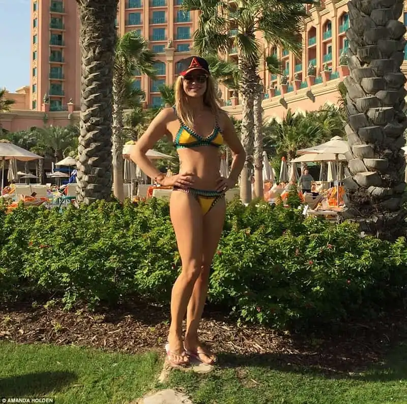 wanderlust_tips_Trai-nghiem-Dubai-cung-giam-khao-Amanda-cua-Than-tuong-am-nhac-Anh 2