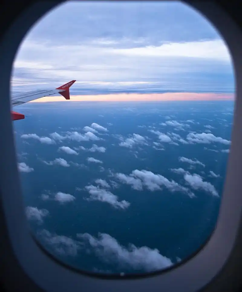 wanderlust_tips_hang-khong-gia-re-My-chia-se-kinh-nghiem-chon-cho-ngoi-yen-tinh-tren-may-bay