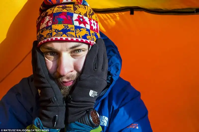 wanderlust_tips_mot-minh-lang-thang-qua-nhung-dong-muoi-Bolivia 6