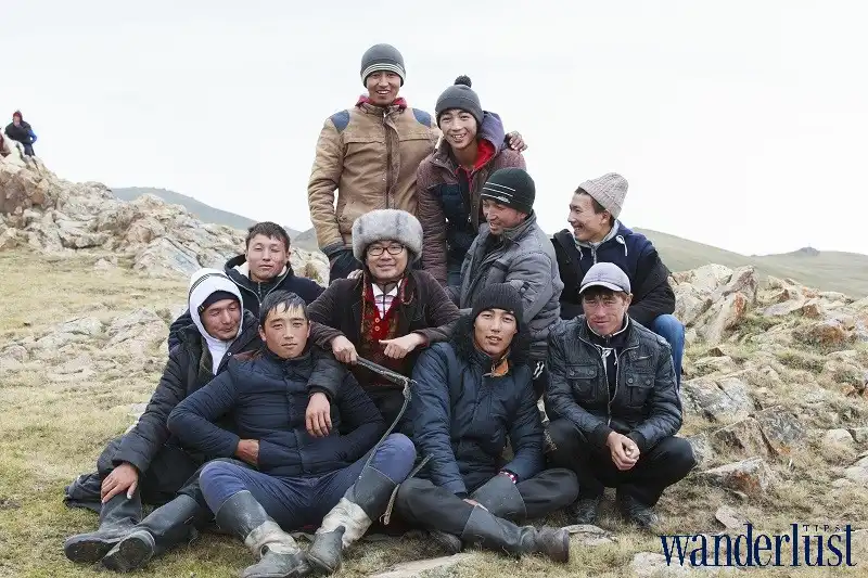 wanderlust_tips_nguyen_hoang_bao_hanh_trinh_con_duong_to_lua_1