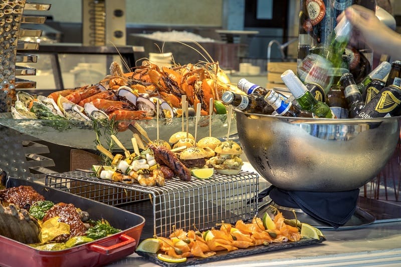 Hành trình ẩm thực đầy hương sắc tại Le Méridien Saigon 5 Wanderlust tips Say dam trong huong sac mua he o Le Meridien Saigon 1 3