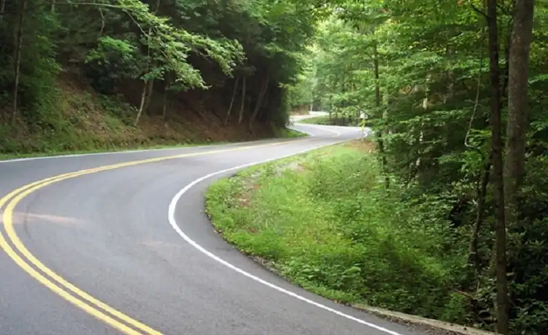 10-con-duong-tot-nhat-de-lai-xe-trai-nghiem-o-my-wanderlusttips8