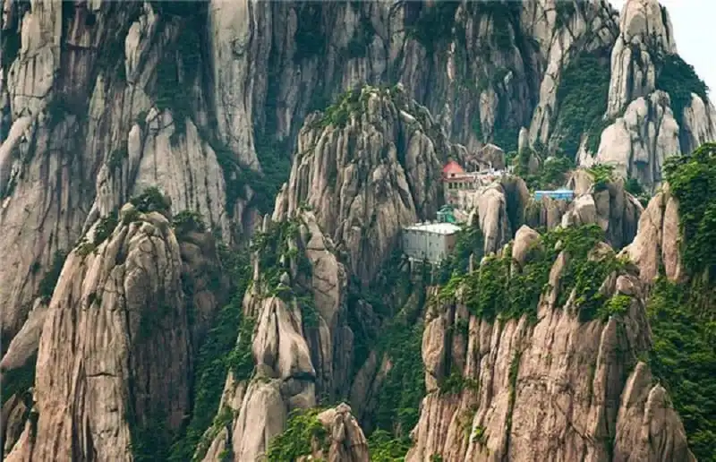 18 khách sạn có vị trí ấn tượng nhất thế giới 18 18-khach-san-co-vi-the-dep-nhat-the-gioi-wanderlusttips14