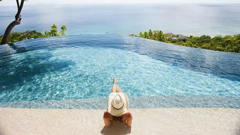 9-diem-du-lich-ma-chi-1%-dan-so-the-gioi-moi-co-kha-nang-chi-tra-wanderlusttips1