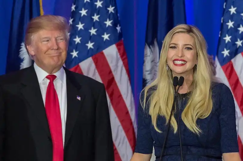 Bí quyết giữ gìn nhan sắc "nóng bỏng" của ái nữ tỷ phú Donald Trump 5 Ivanka Trump là trưởng nữ của tỷ phú Donald Trump
