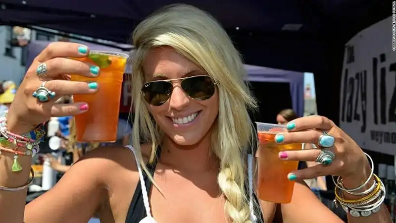 kham-pha-nhung-le-hoi-am-thuc-mua-he-noi-tieng-nhat-chau-au-wanderlusttips1